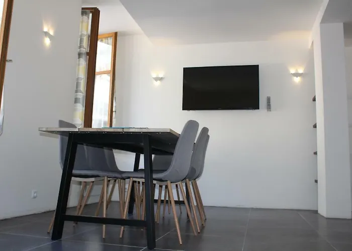 Riders Apartments
