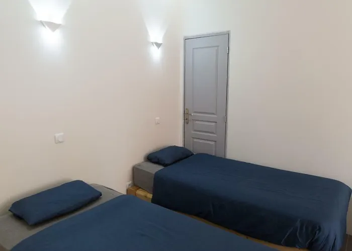 Riders Apartments